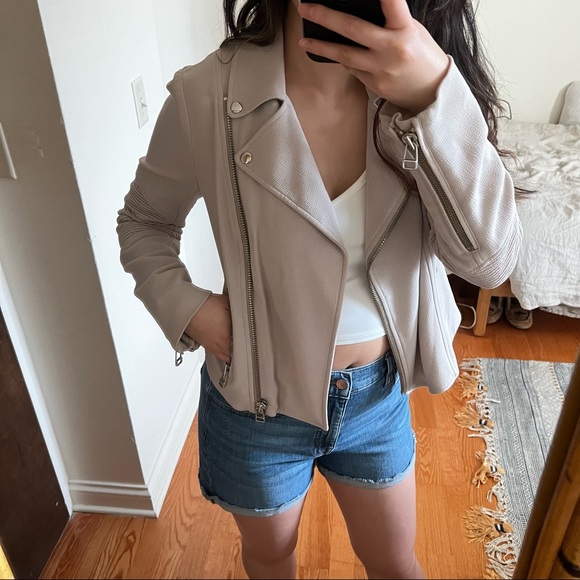 Aritzia Wilfred Montesson Motorcyle Crepe jacket - Picture 2 of 16